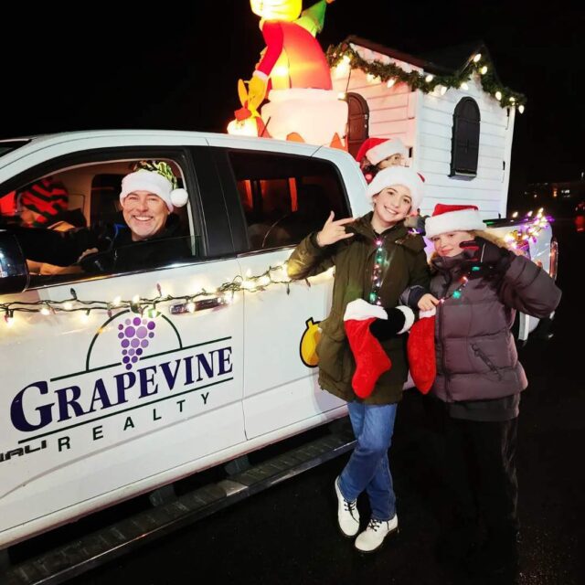 #OhWhatFun it was to be a part of the Stittsville Parade of Lights this past weekend!! Thank you to the Stittsville Village Association @mystittsville and all the volunteers who made the parade a huge success! We have such an amazing community here in Stittsville.❤️

#Stittsville #StittsvilleVillage #Parade #Community #Family #Memories #StittsvilleNeighbours #StittsvilleMoms #StittsvilleDads #Grateful #HappyHolidays #StittsvilleLove #GrapevineRealty #StittsvilleSmallBusiness #SupportLocal #Ottawa #OttawaRealEstate #OttawaRealtor #SellBuySave #RealEstateRedefined